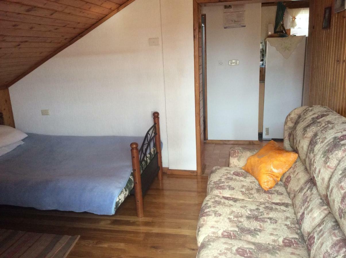 Apartman Nadia Karlobag Ngoại thất bức ảnh