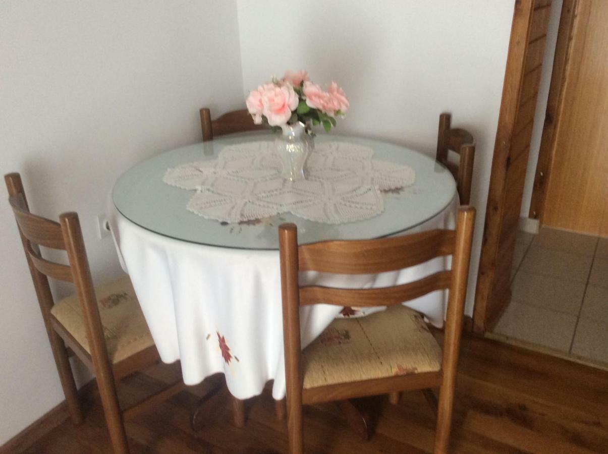 Apartman Nadia Karlobag Ngoại thất bức ảnh