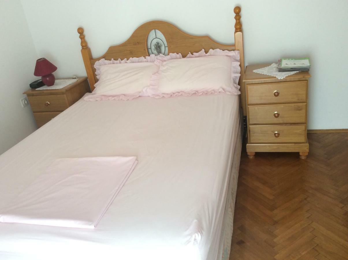 Apartman Nadia Karlobag Ngoại thất bức ảnh
